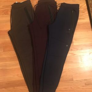 American Eagle Men’s Fleece Joggers Bundle(3) Small Green Wine Navy Blue